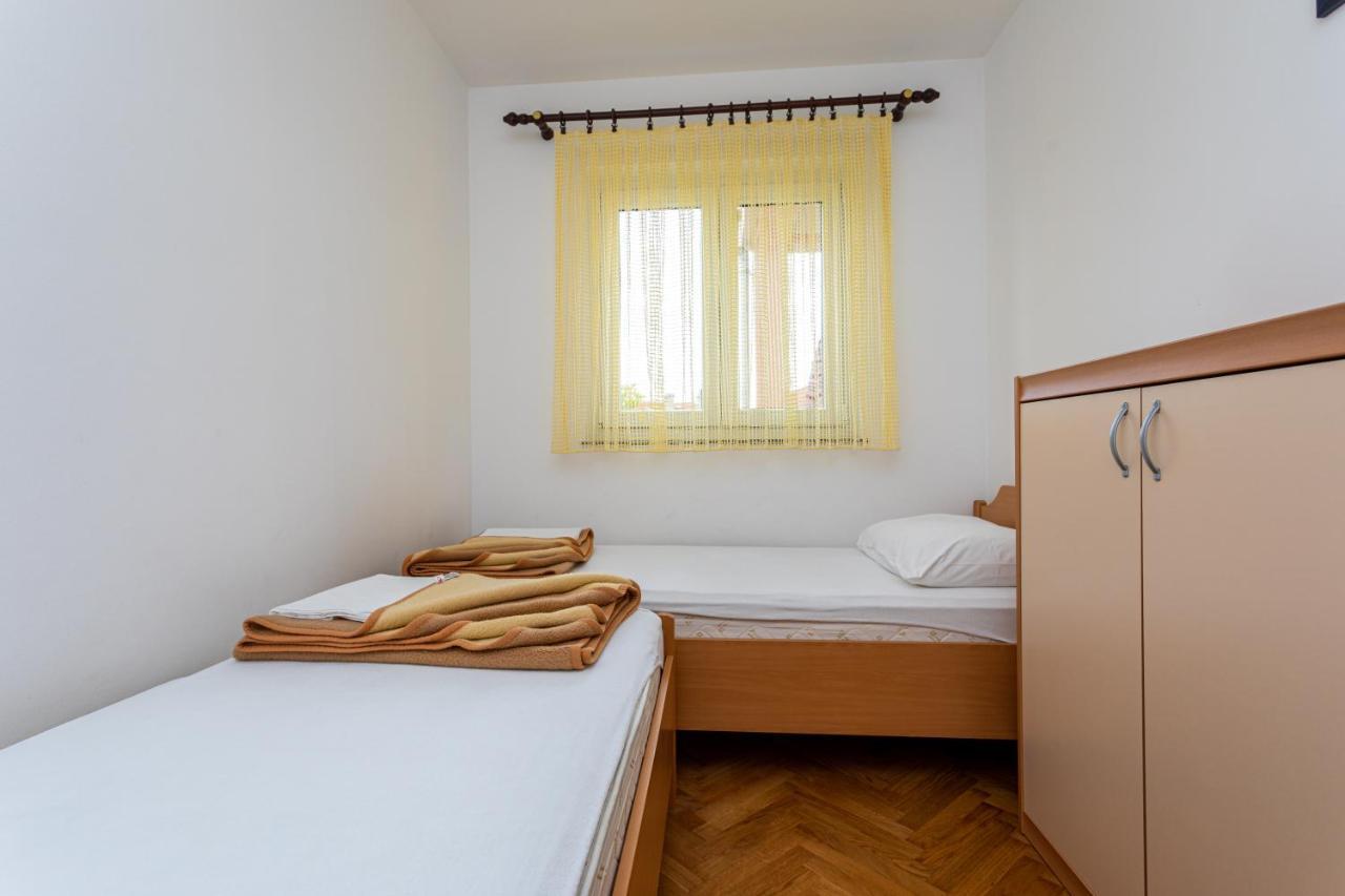 Apartments Crnekovic IV Baška Eksteriør billede