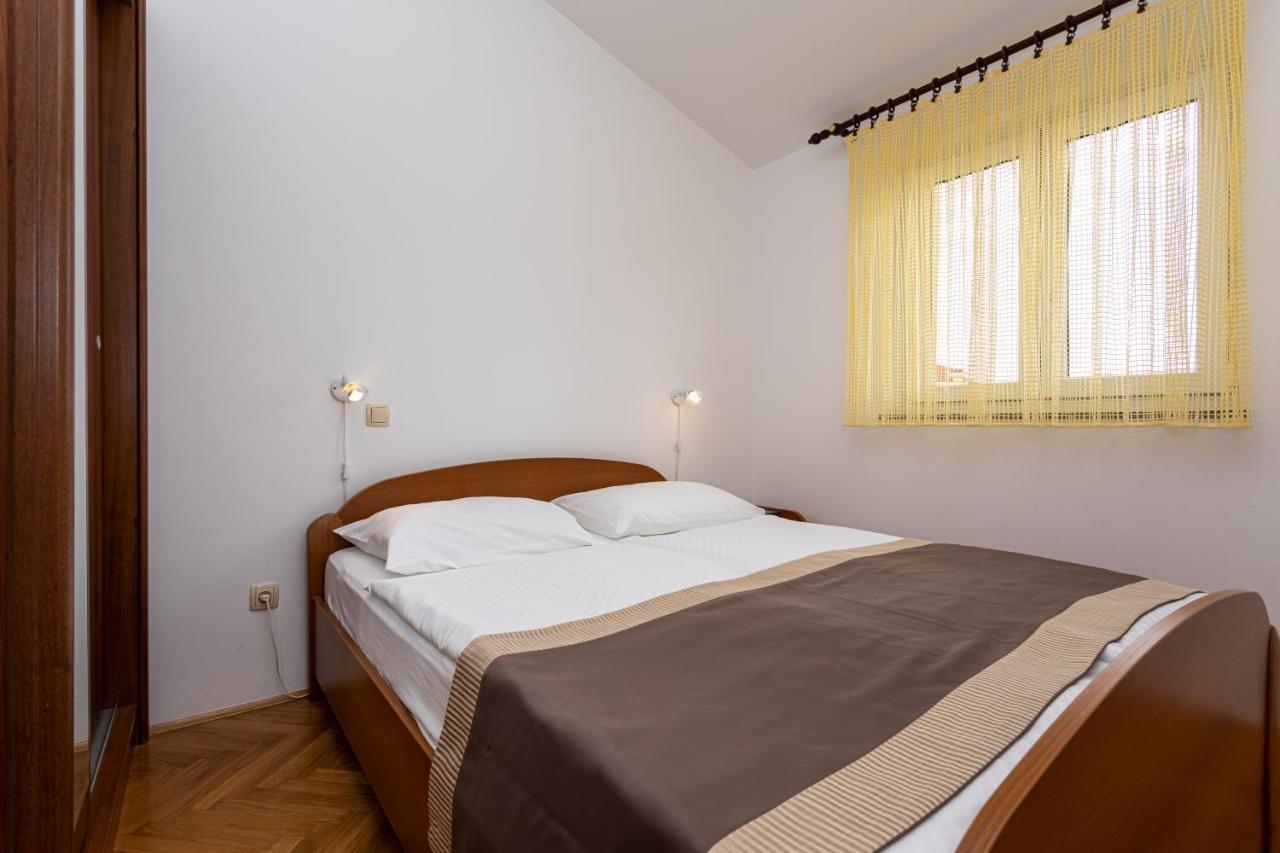 Apartments Crnekovic IV Baška Eksteriør billede