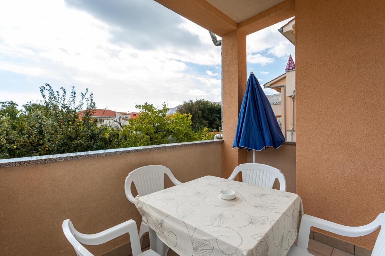 Apartments Crnekovic IV Baška Eksteriør billede
