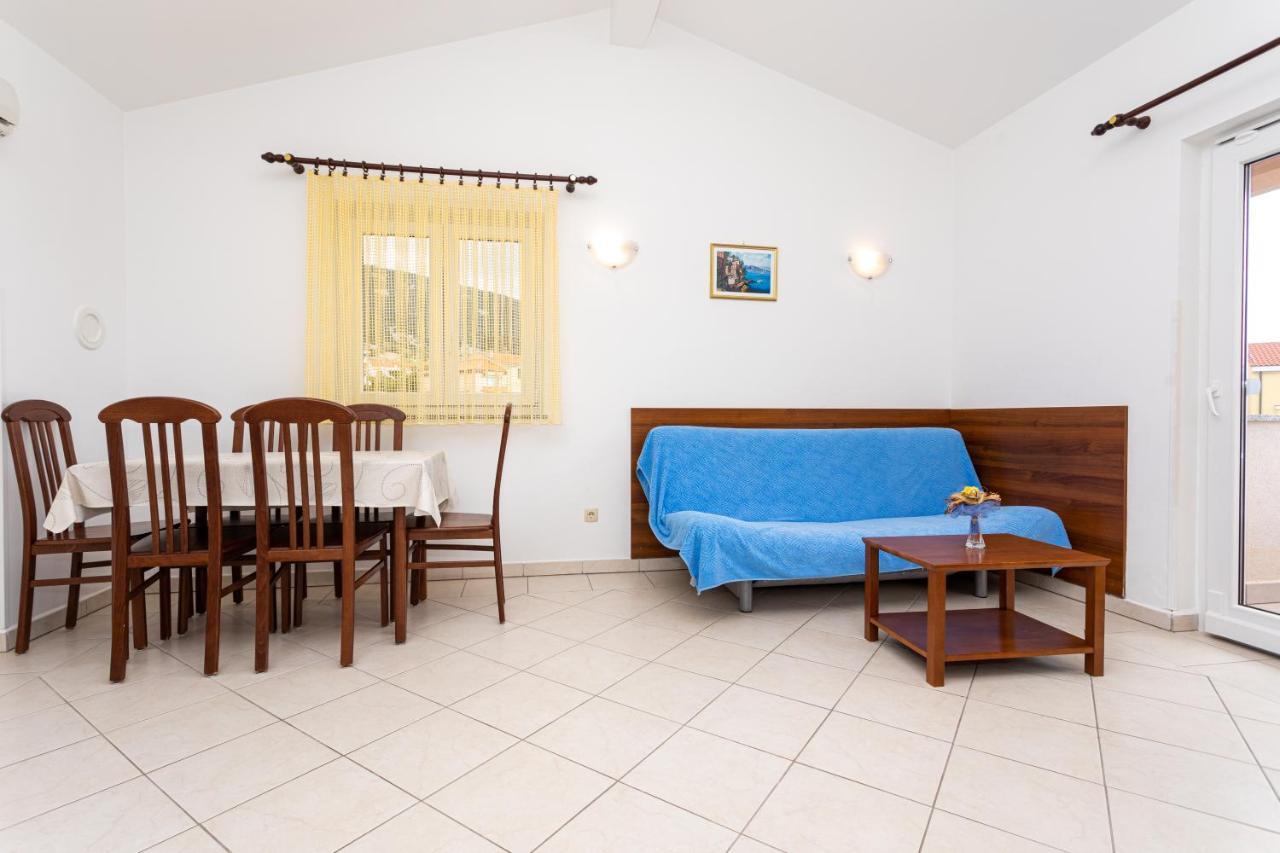 Apartments Crnekovic IV Baška Eksteriør billede