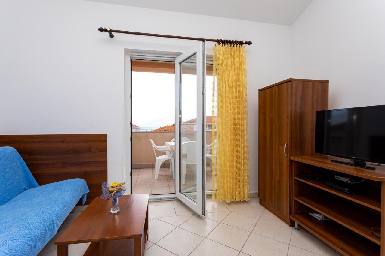 Apartments Crnekovic IV Baška Eksteriør billede