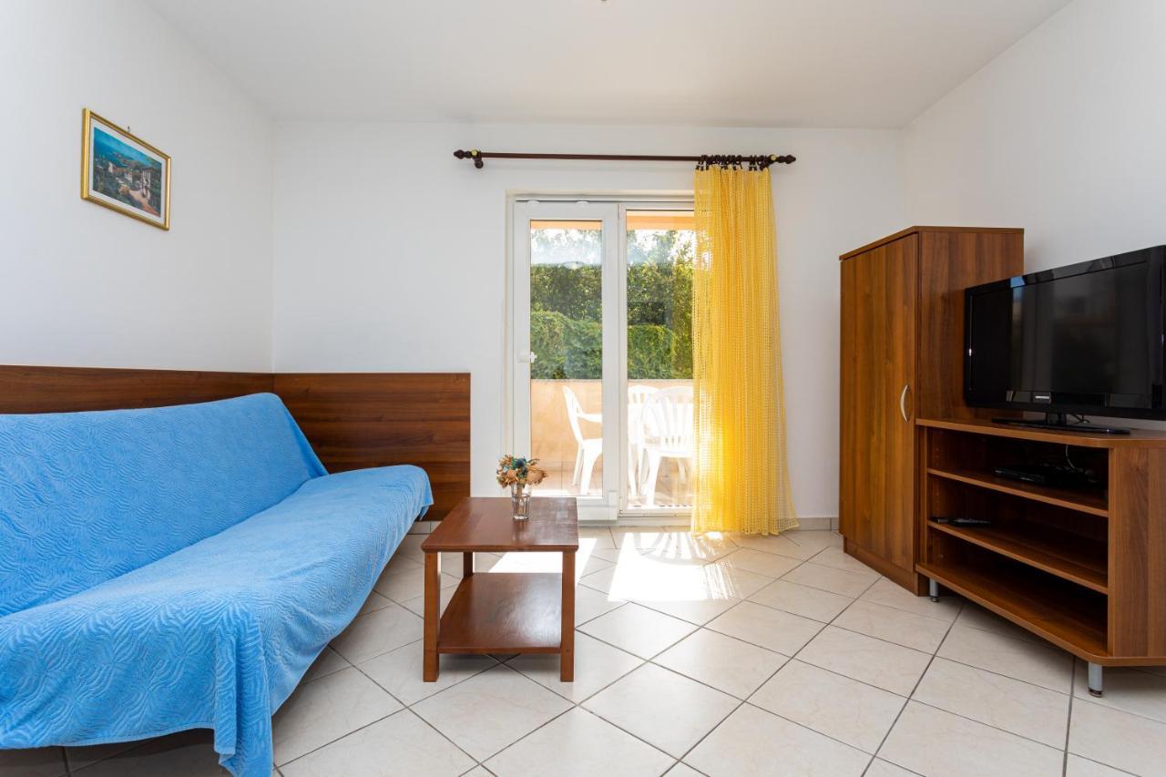Apartments Crnekovic IV Baška Eksteriør billede