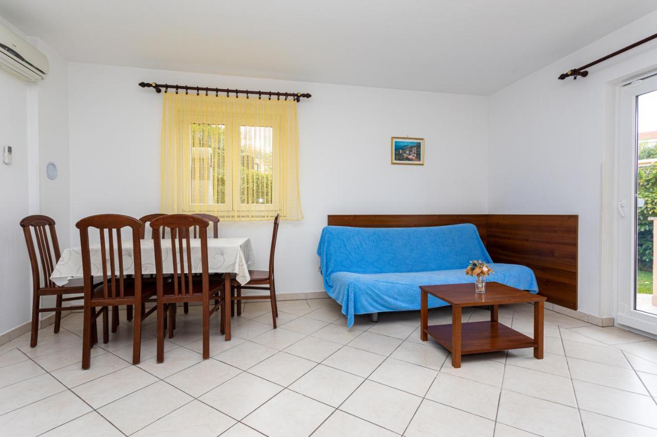 Apartments Crnekovic IV Baška Eksteriør billede