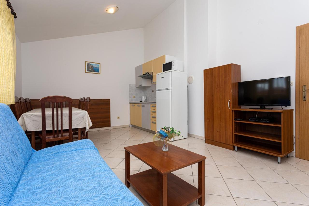 Apartments Crnekovic IV Baška Eksteriør billede